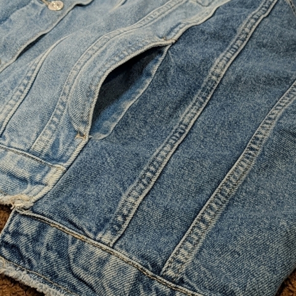 Patchwork by Stradivarius Oversized Two Tone Wash Denim Jacket size Small - Picture 9 of 14